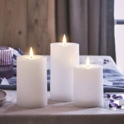 3 Bougies Piliers TruGlow® Blanches à LED Avec Télécommande 10 3 Bougies Piliers TruGlow® Blanches à LED Avec Télécommande -Light4fun Boutique CA22019RC 3 bougies piliers truglow blanches a led avec telecommande